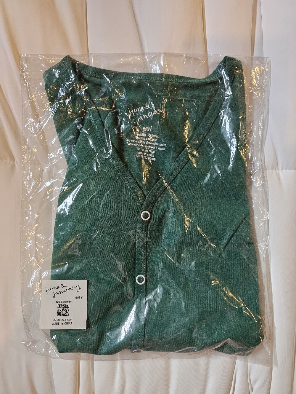 June & January Green Cardigan Sweater Top Size 5/6Y NWT